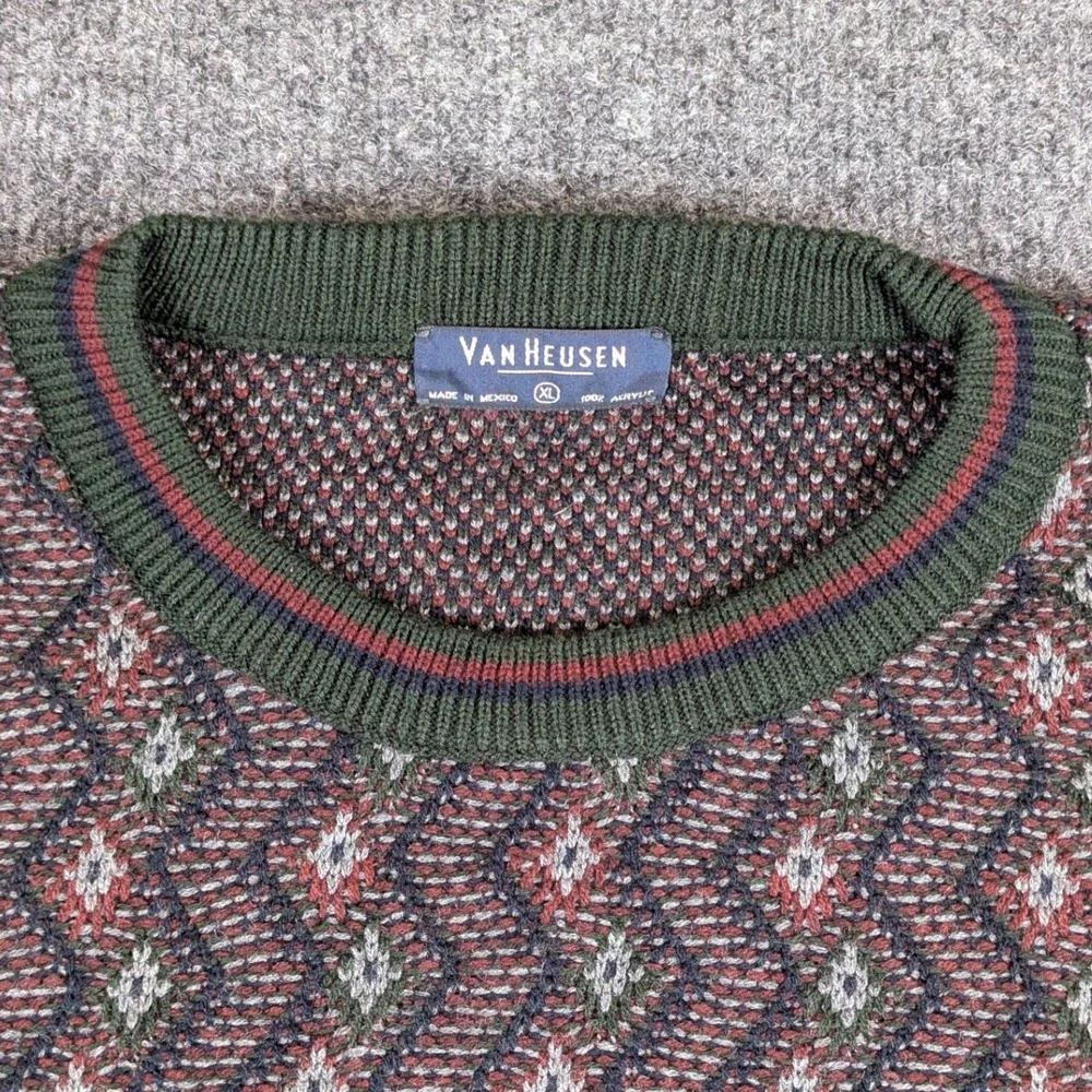 Van Heusen Mens XL Green Burgundy‎ Geometric Diamond Knit Crewneck Sweater VTG